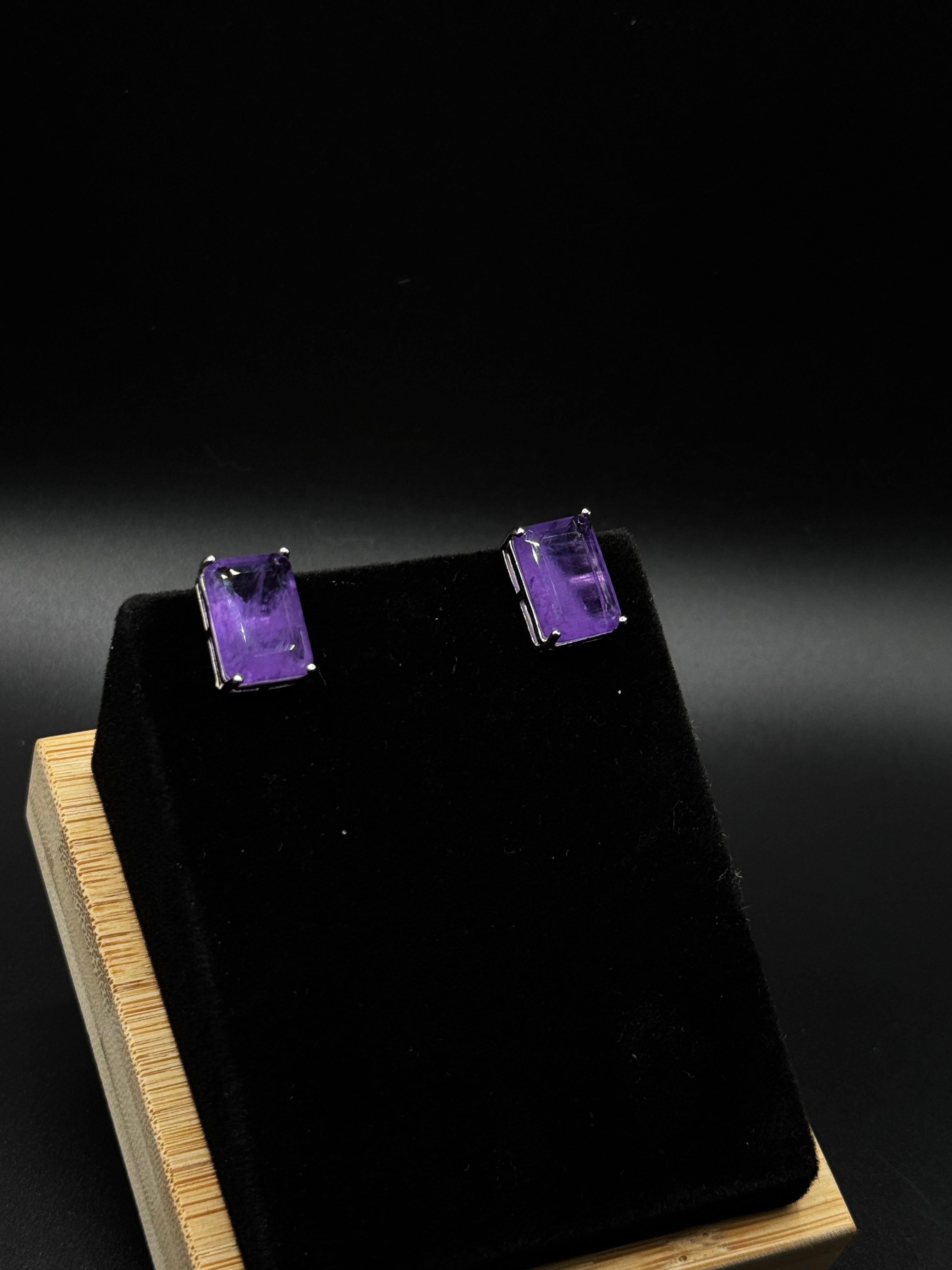Rhodium-Plated Rectangular Earrings with Fusion Stone