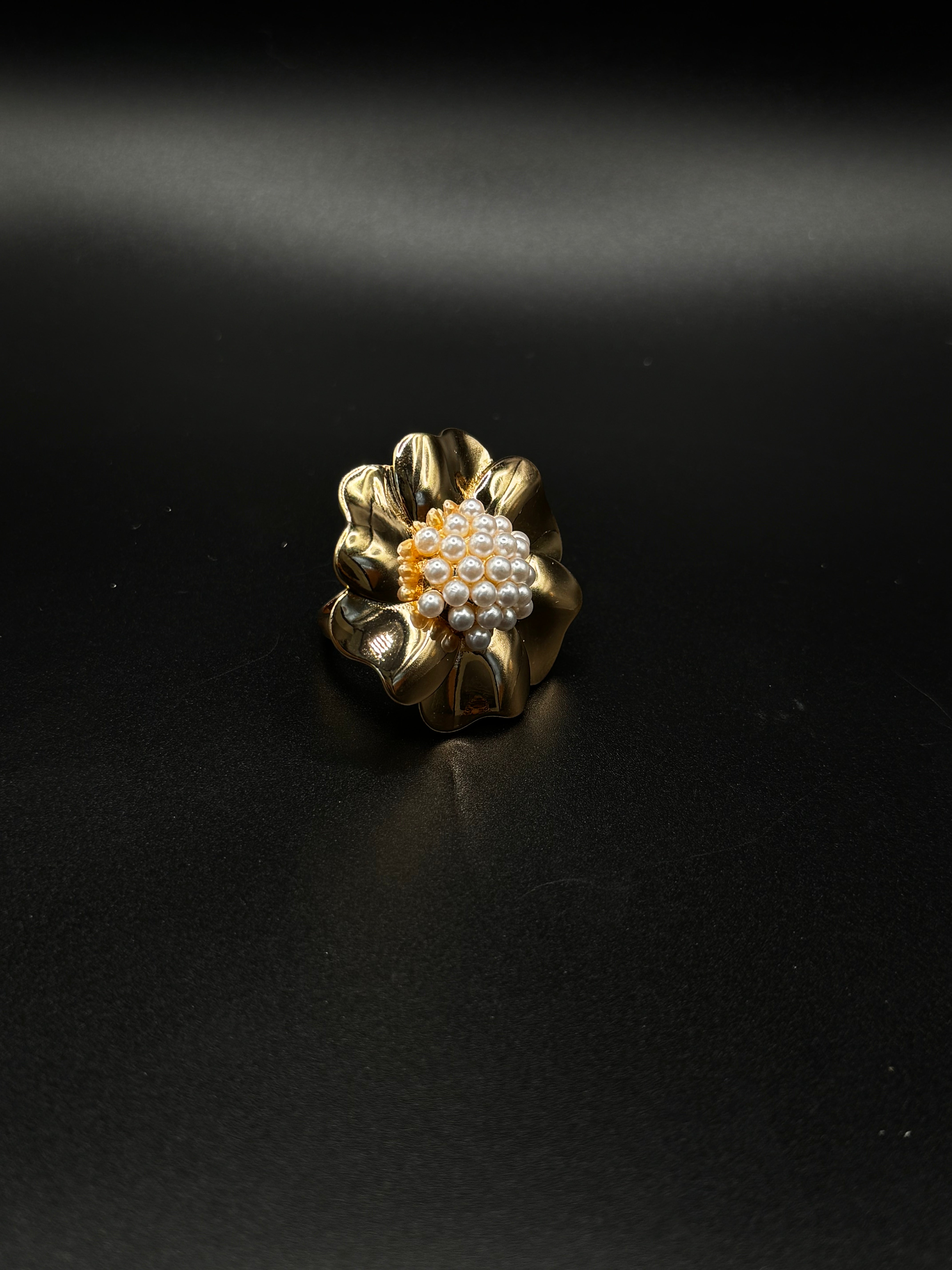 18K Gold-Plated Set with Pearl Details