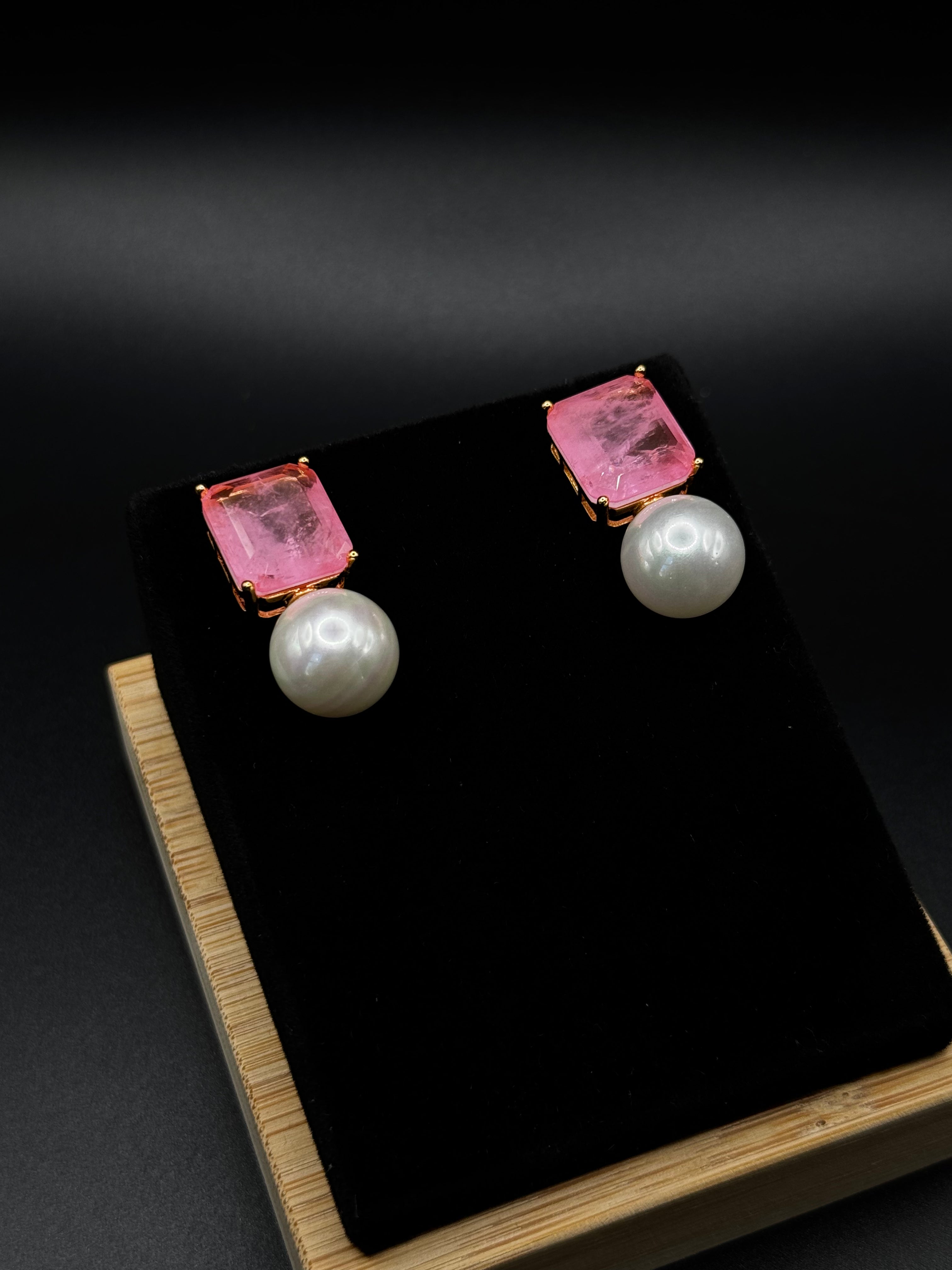 18K Gold-Plated Set with Light Pink Fusion Stone and Pearl Detail