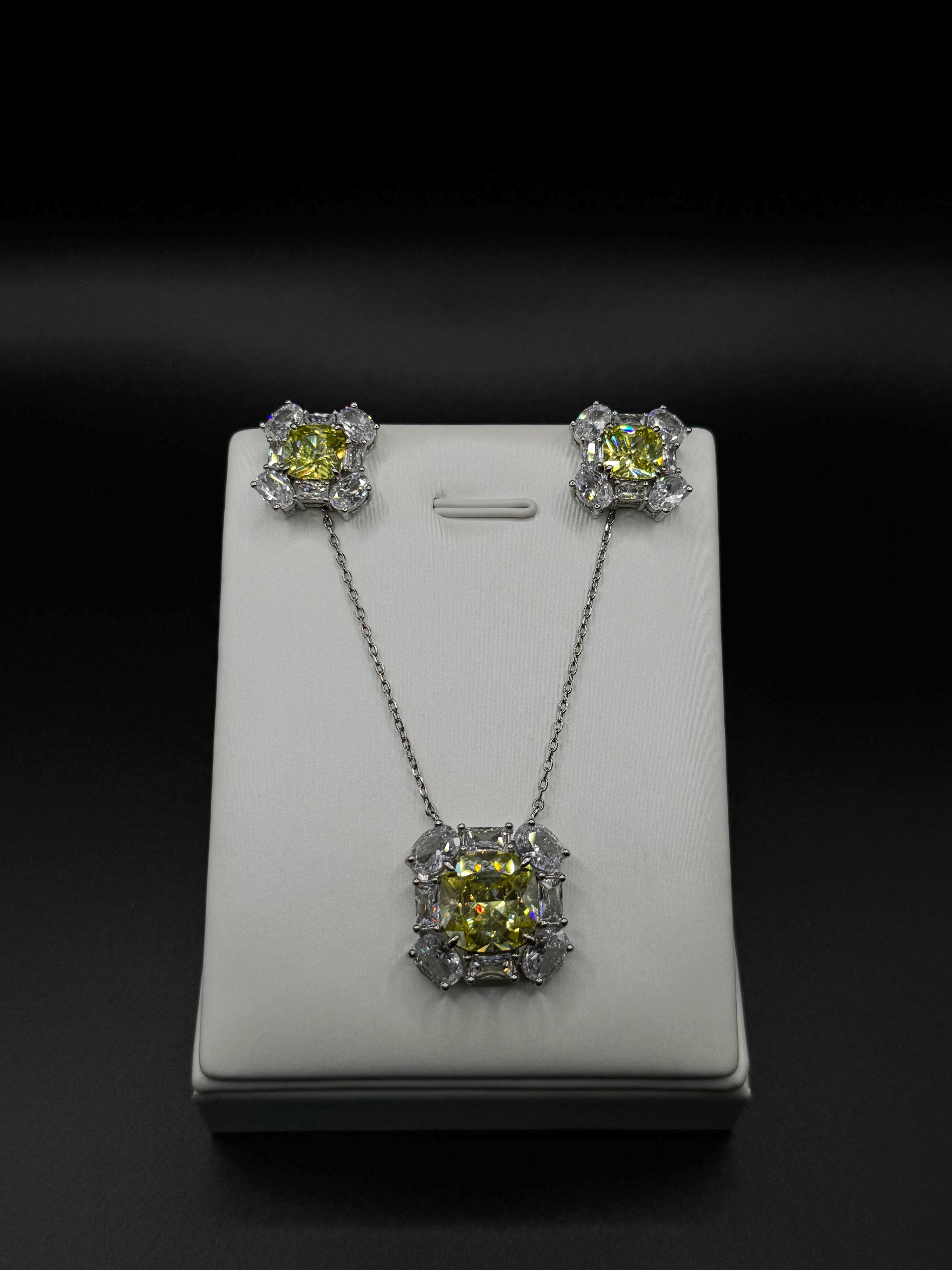 Rhodium-Plated Square Jewelry Set with Ice-Cutting Yellow Fancy Stone