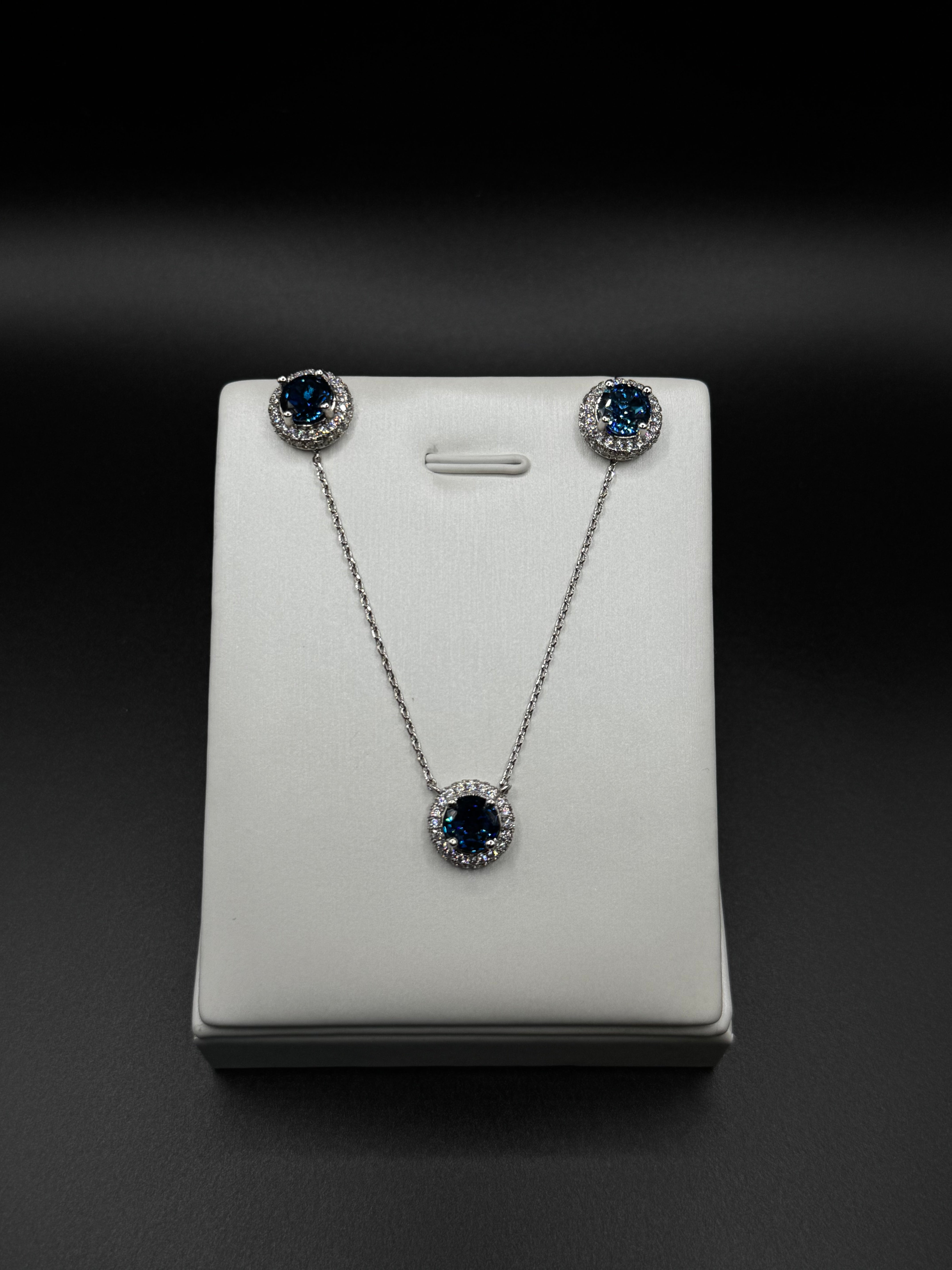 Rhodium-Plated Set with Blue Jeans Cubic Zirconia