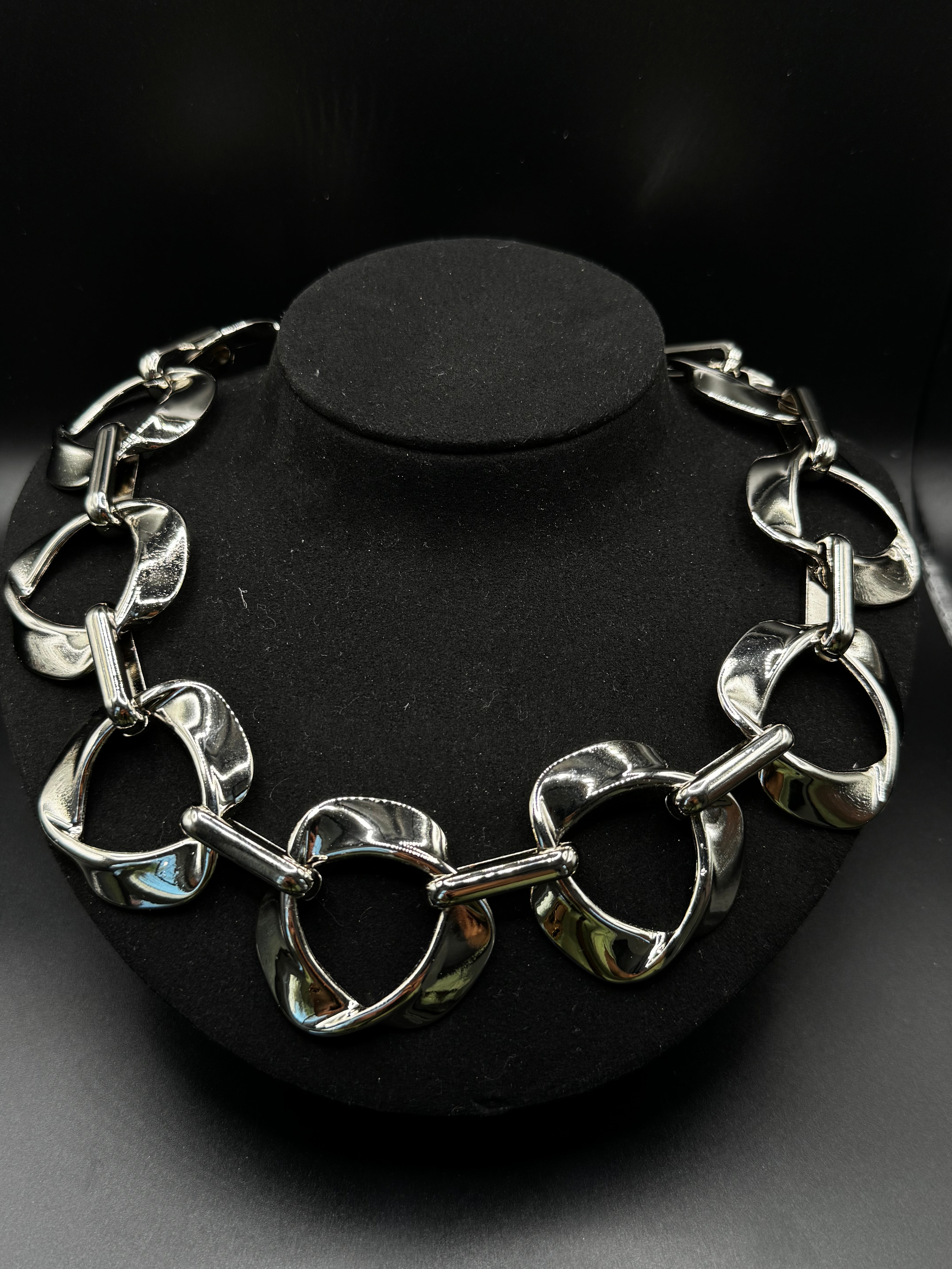 Rhodium-Plated Maxi Link Necklace