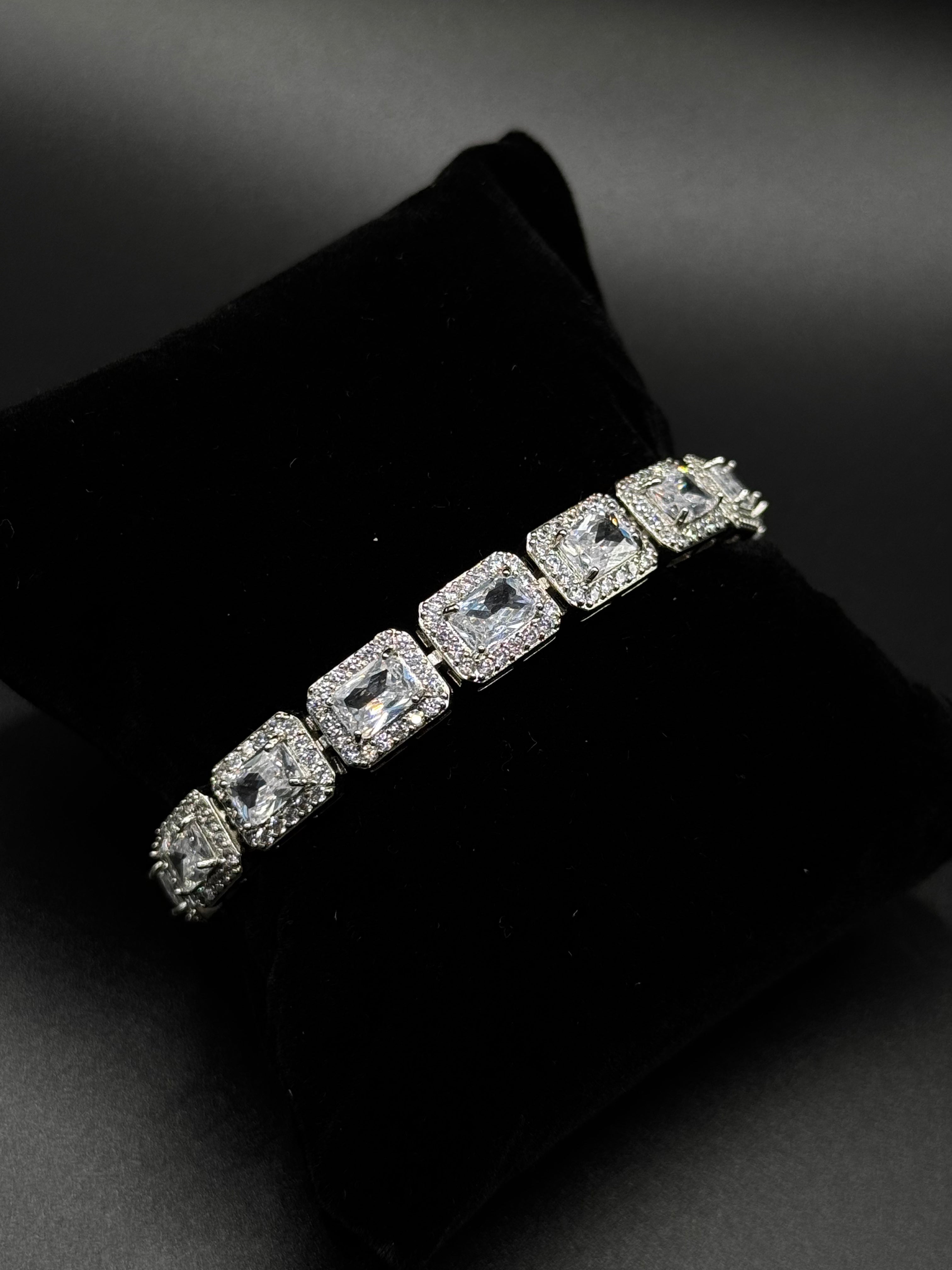 Rhodium-plated bracelet with square clear zirconia stones