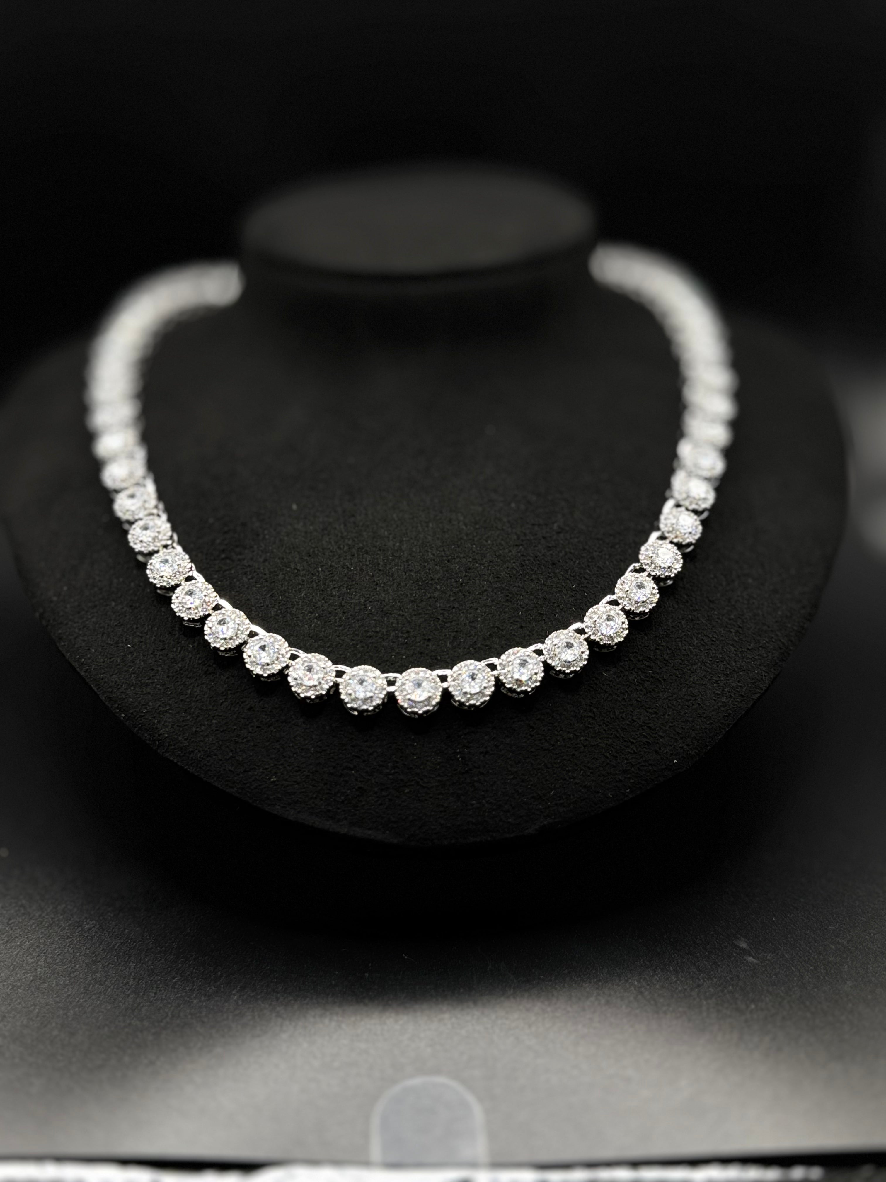 High-jewelry-inspired Riviera necklace, 18k gold-plated