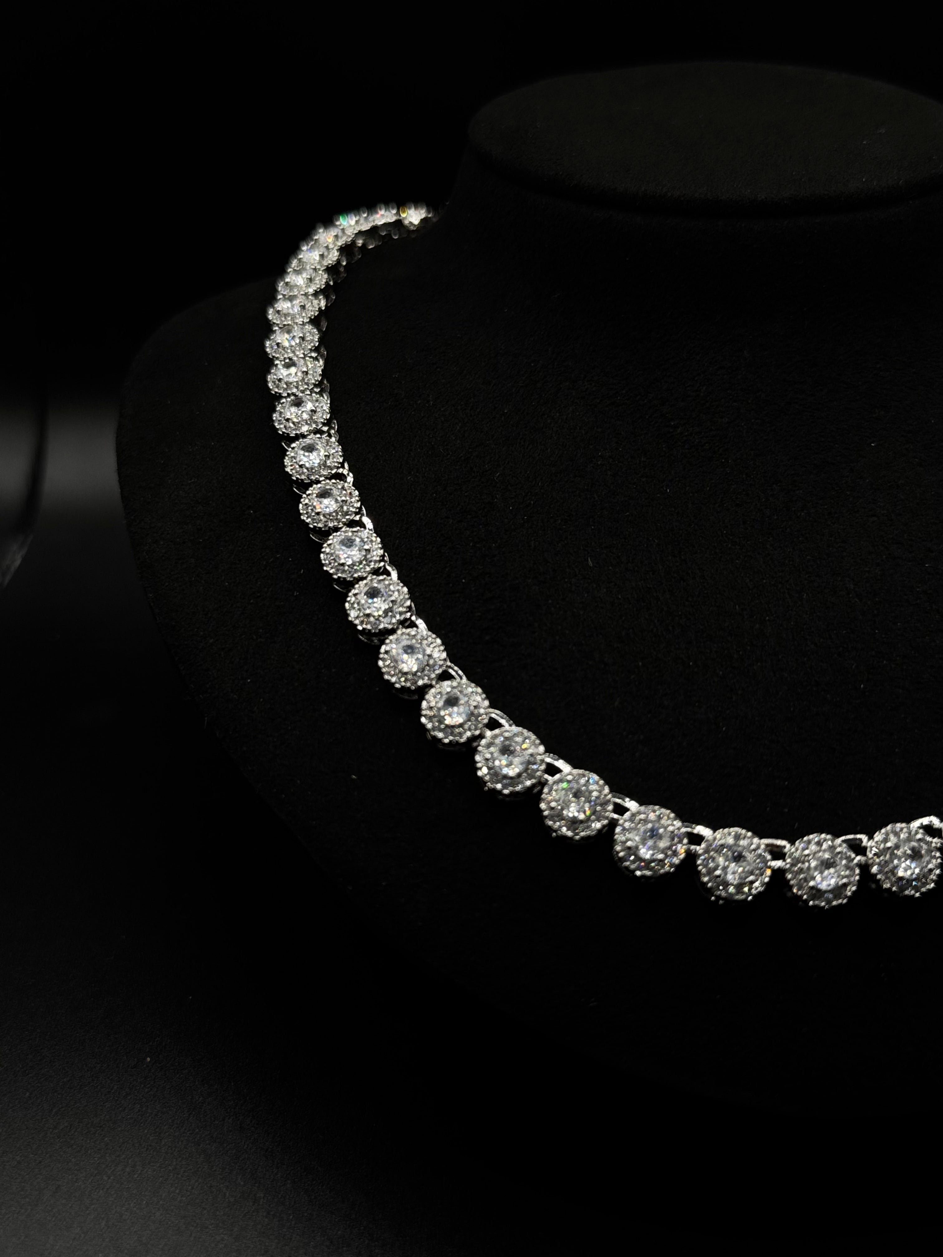 High-jewelry-inspired Riviera necklace, 18k gold-plated