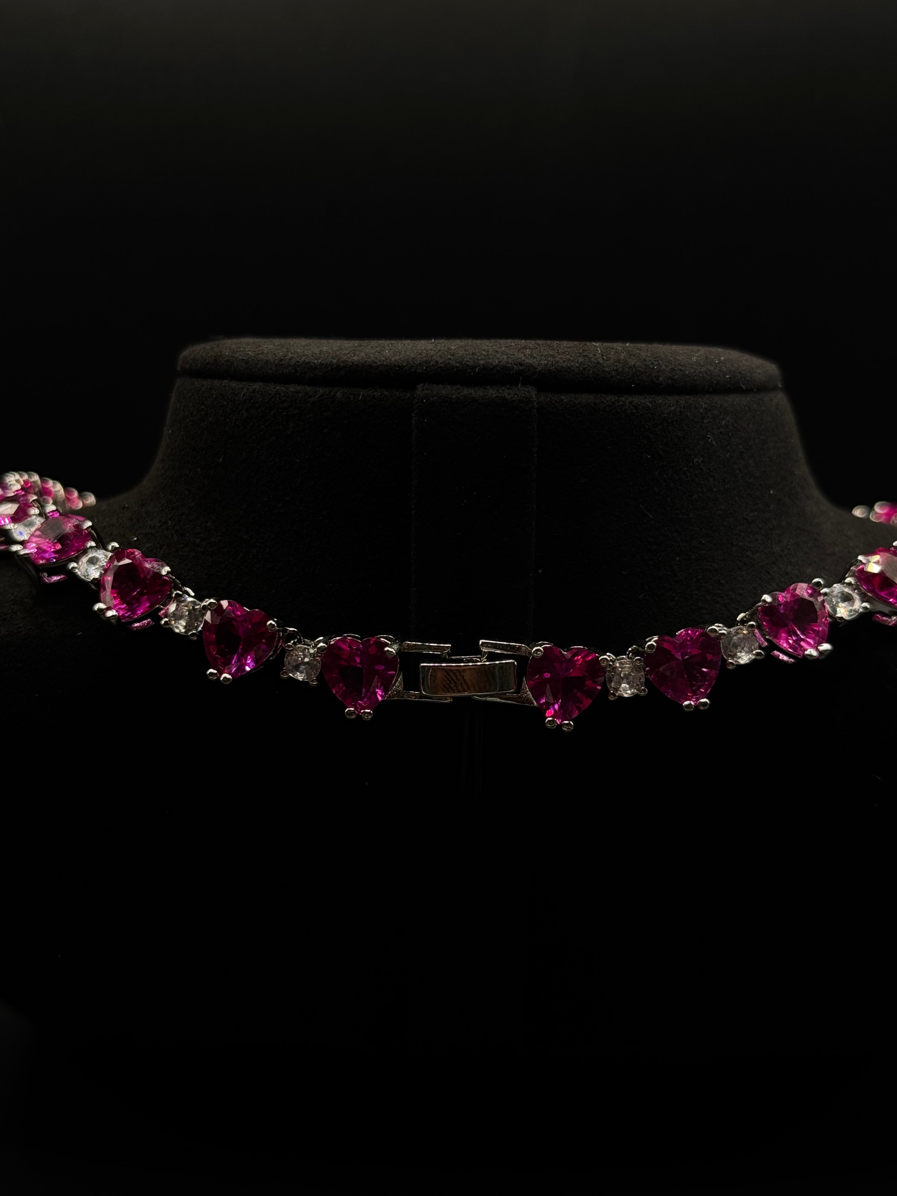 Luxury rhodium-plated Riviera set with heart-shaped pink sapphires