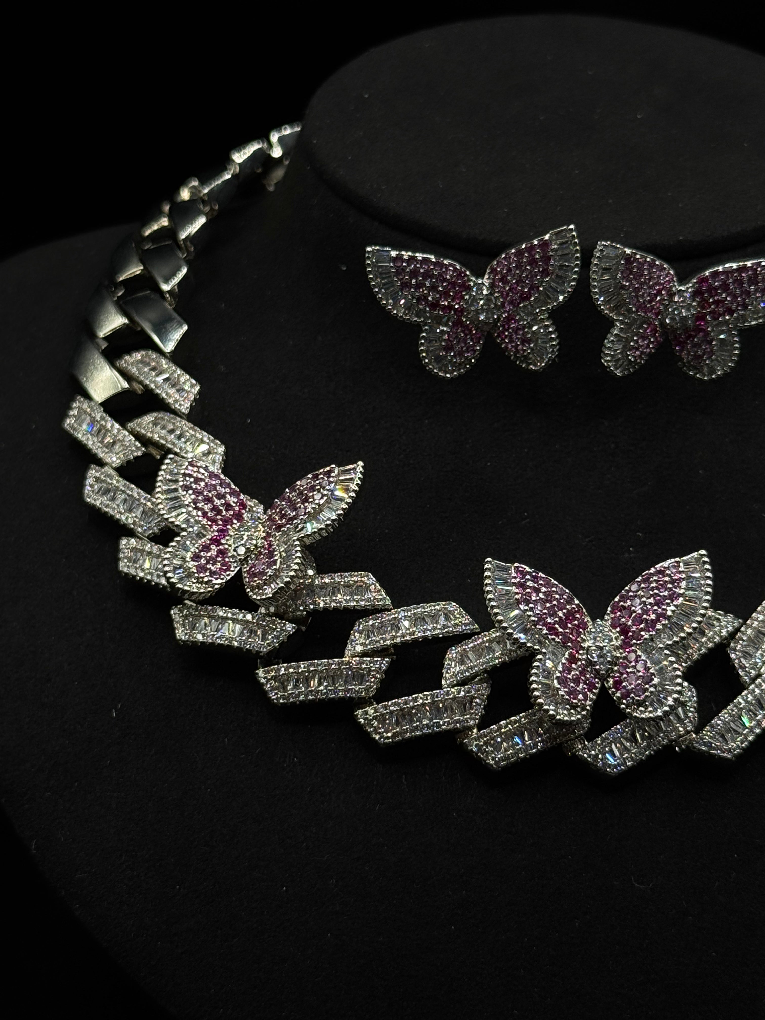 Luxury chain-style set encrusted with crystal zirconia and butterfly details