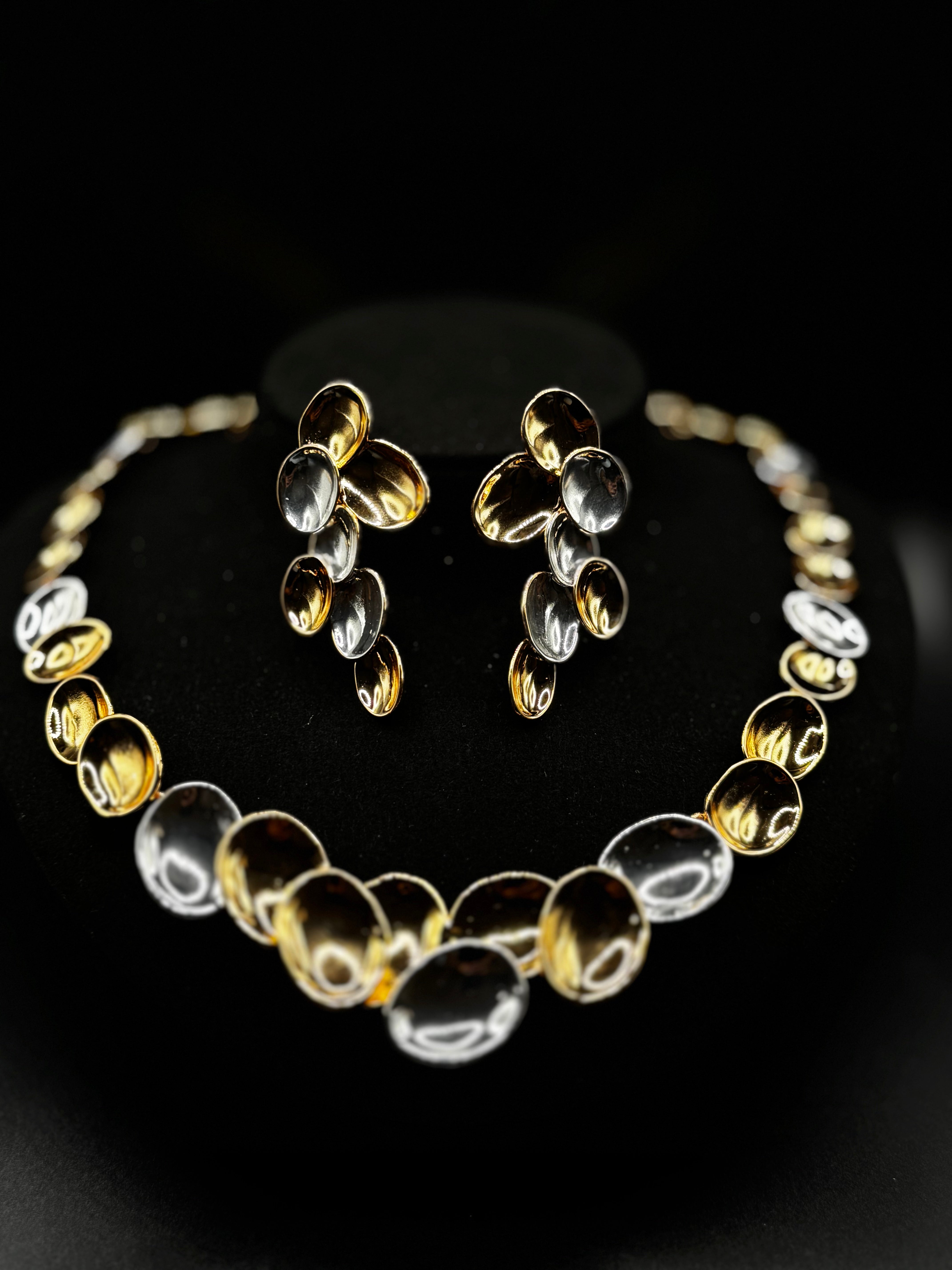 Set Plated in 18k gold and rhodium