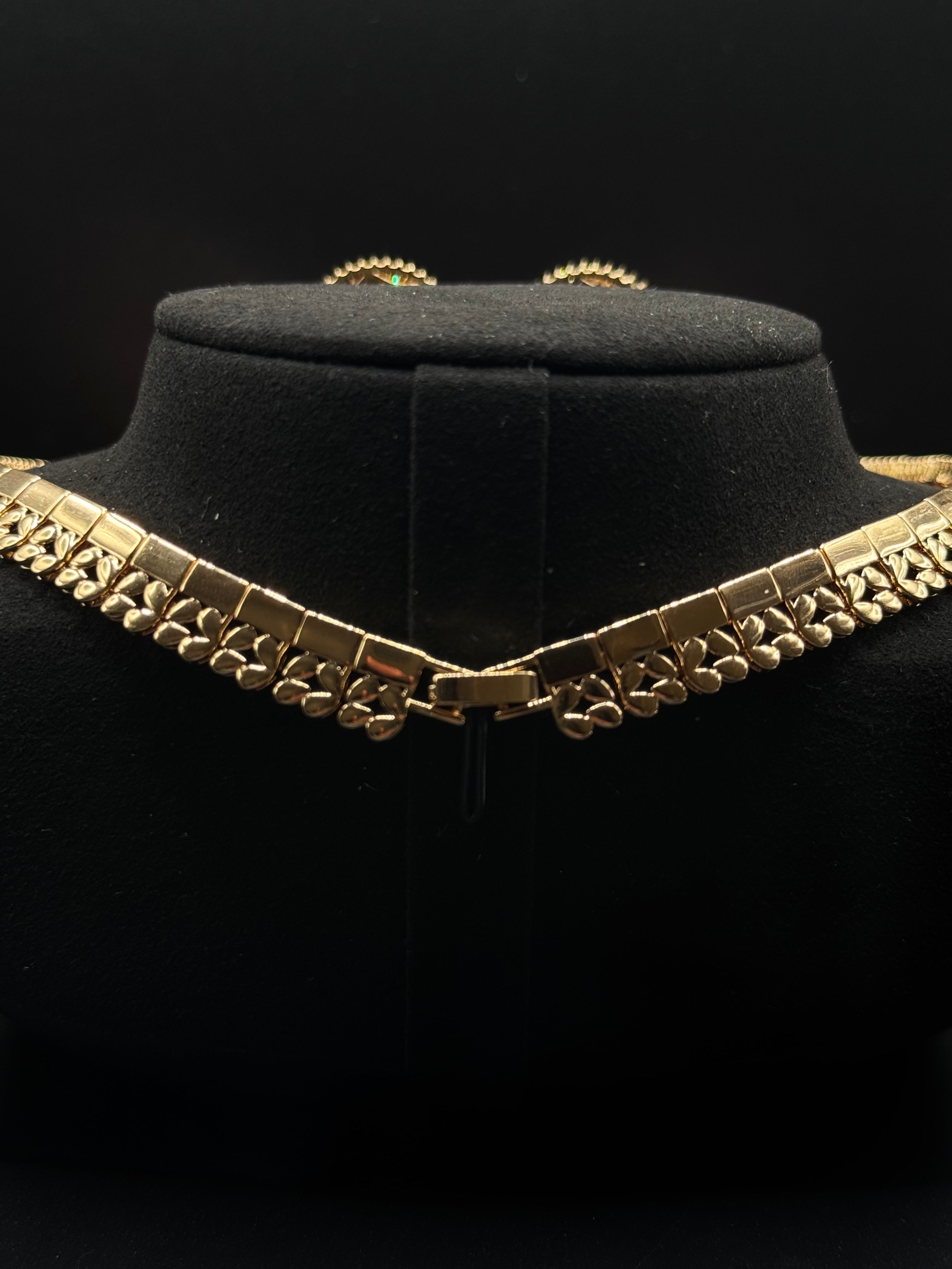 Luxury set gold-plated in 18k, encrusted with clear, and pink zirconia