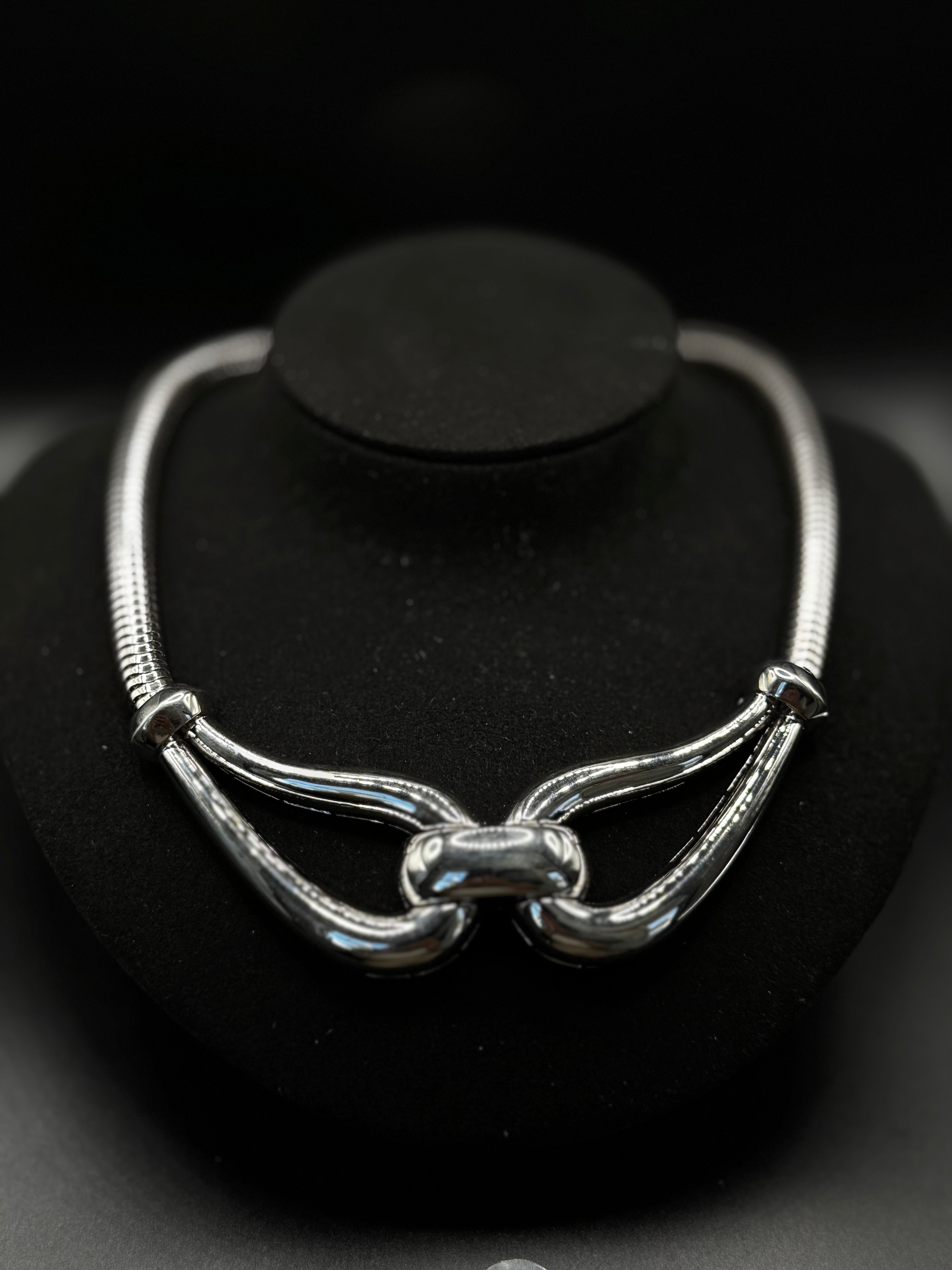 Elegant 18k gold-plated jewelry set with an organic, sculptural design