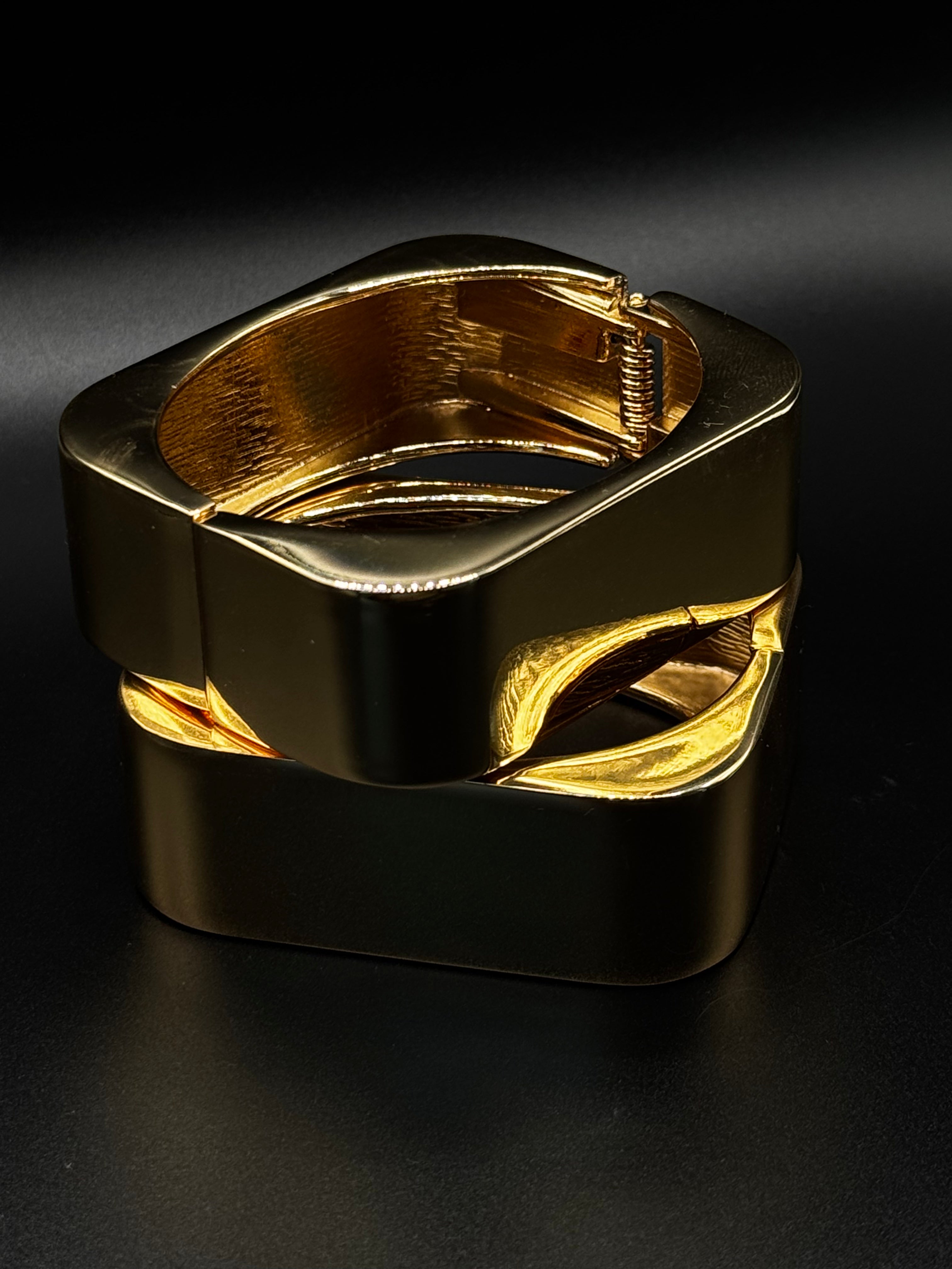 18k gold-plated square bracelet