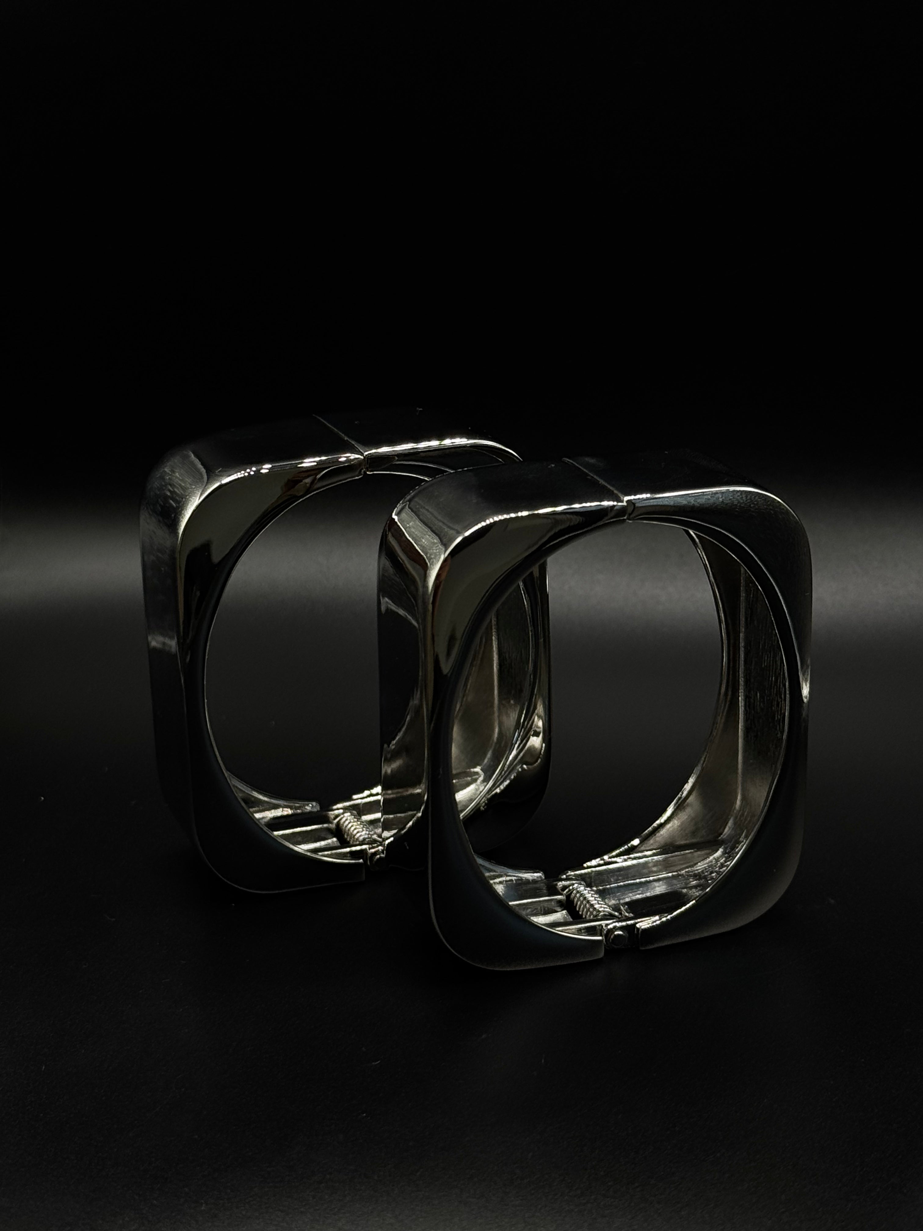 18k gold-plated square bracelet