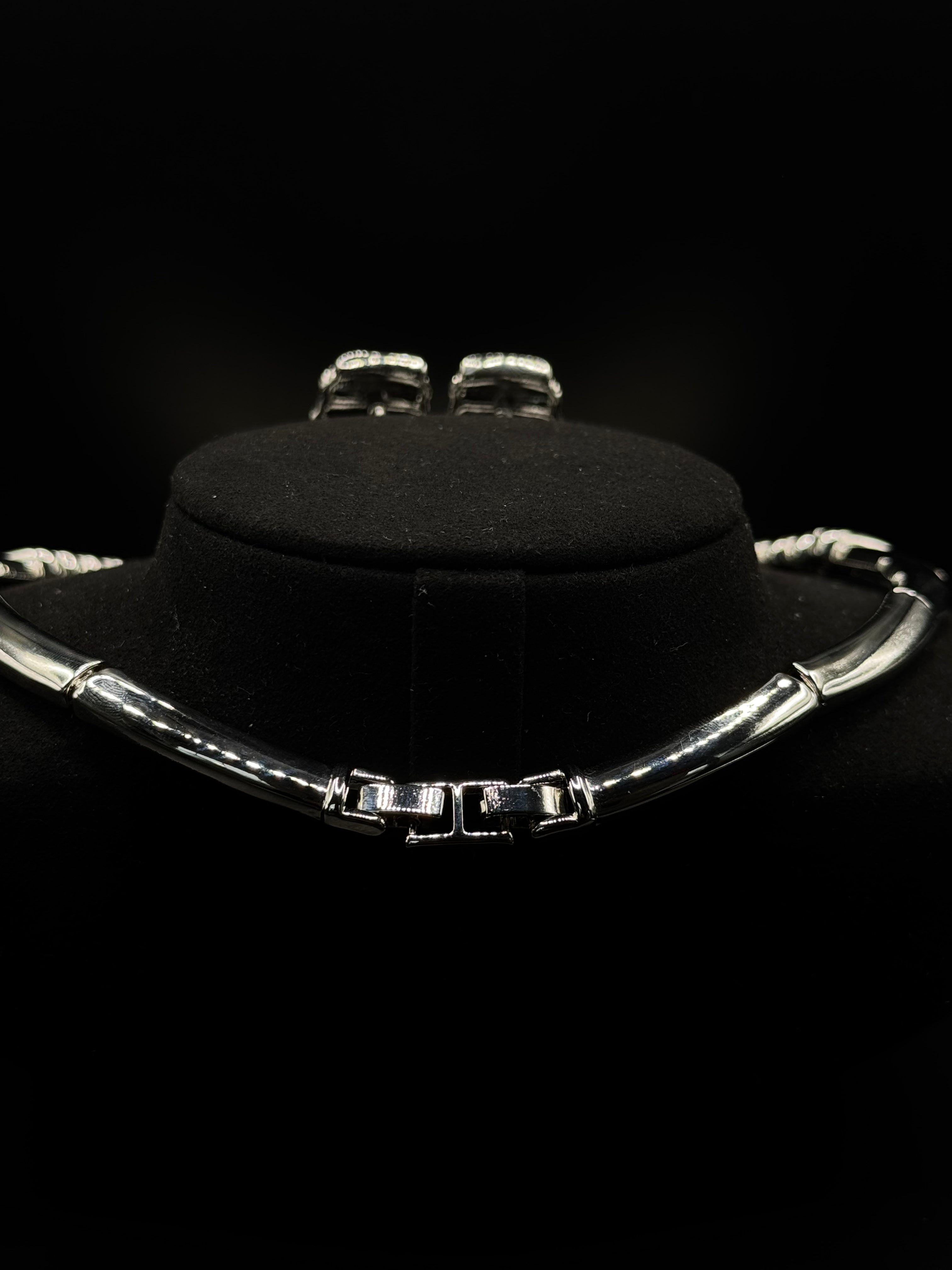 Rhodium-plated choker set