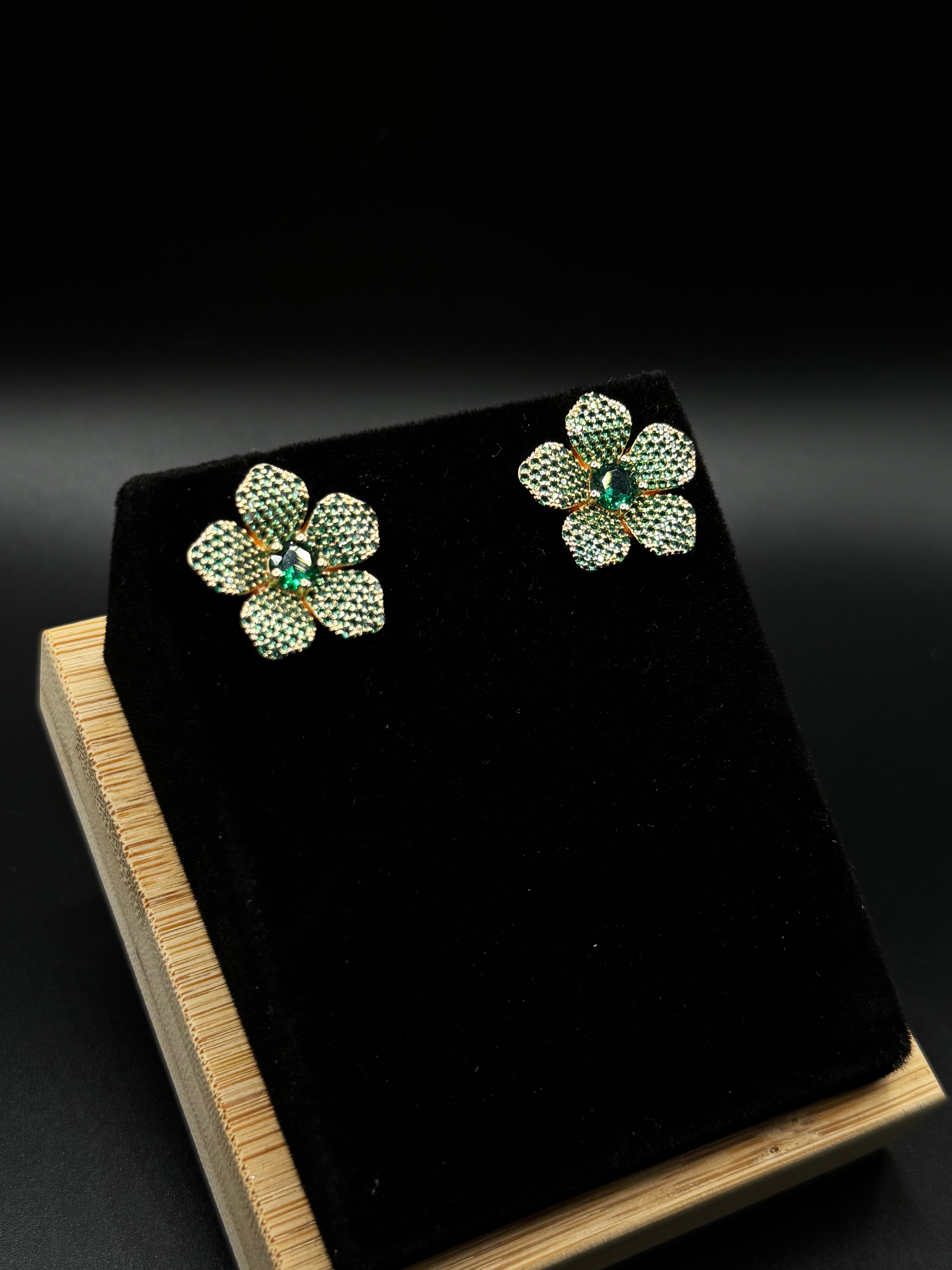 18K Gold-Plated Flower Earrings Paved with Emerald Zirconia