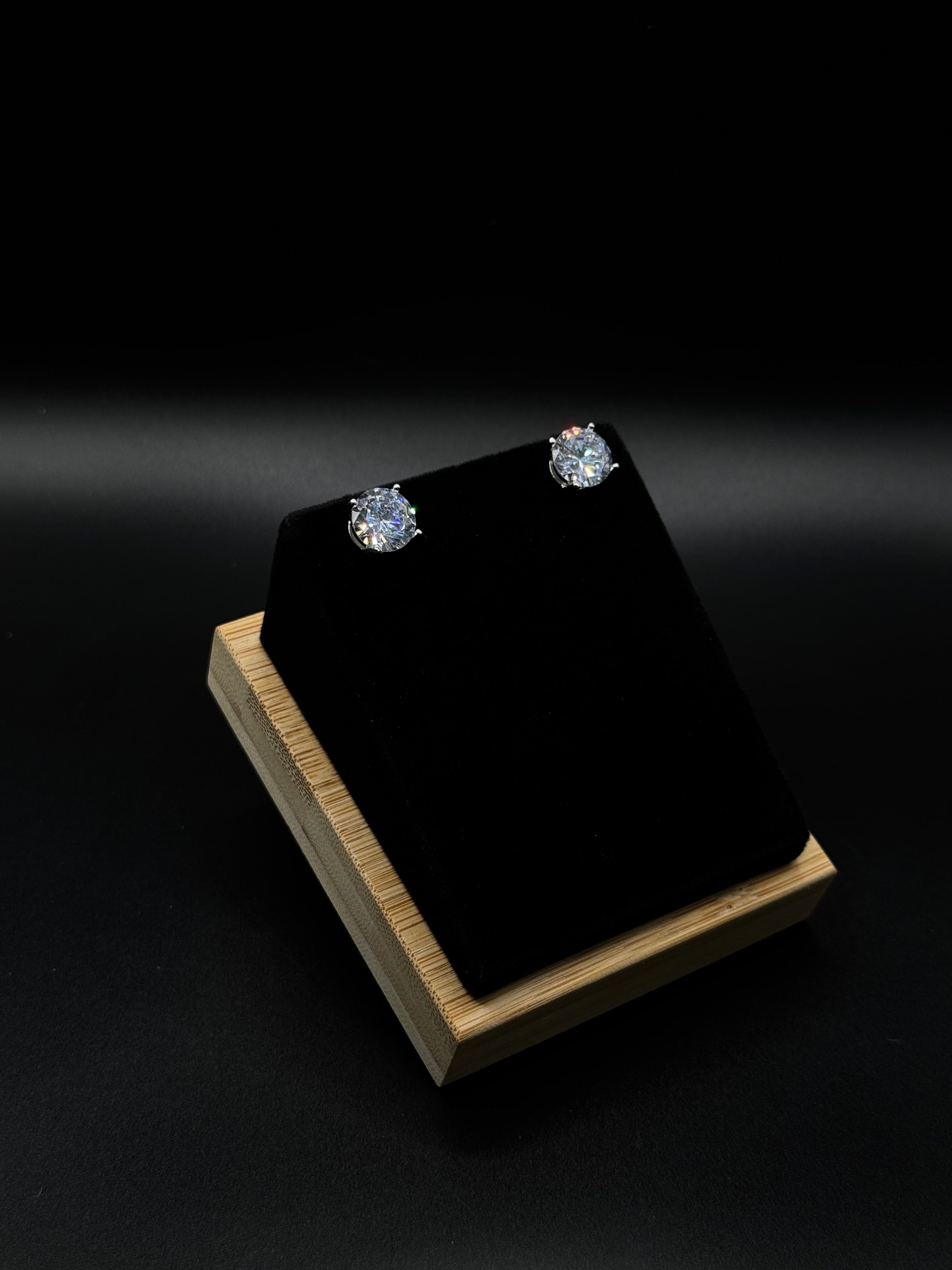 18K Gold-Plated Stud Earrings with Light Point