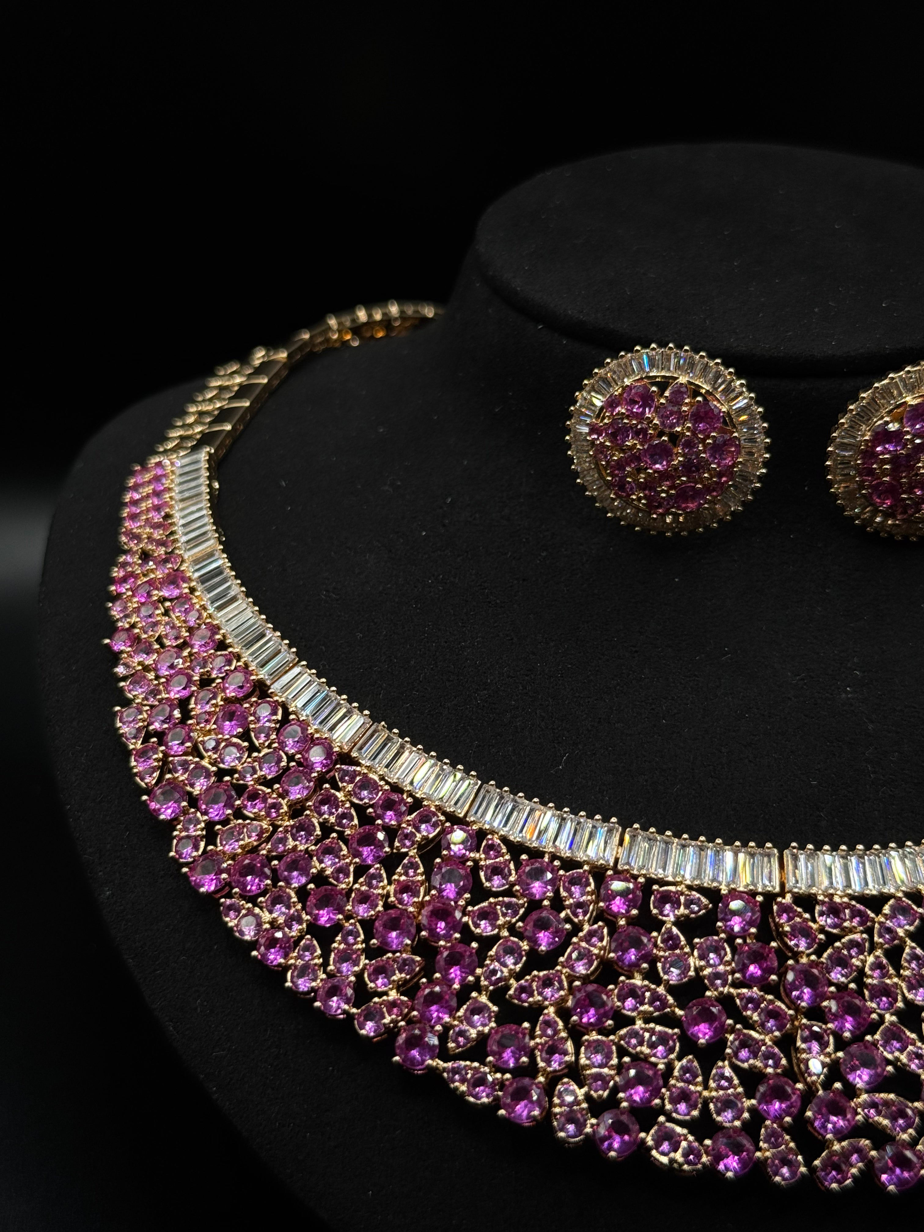 Luxury set gold-plated in 18k, encrusted with clear, and pink zirconia